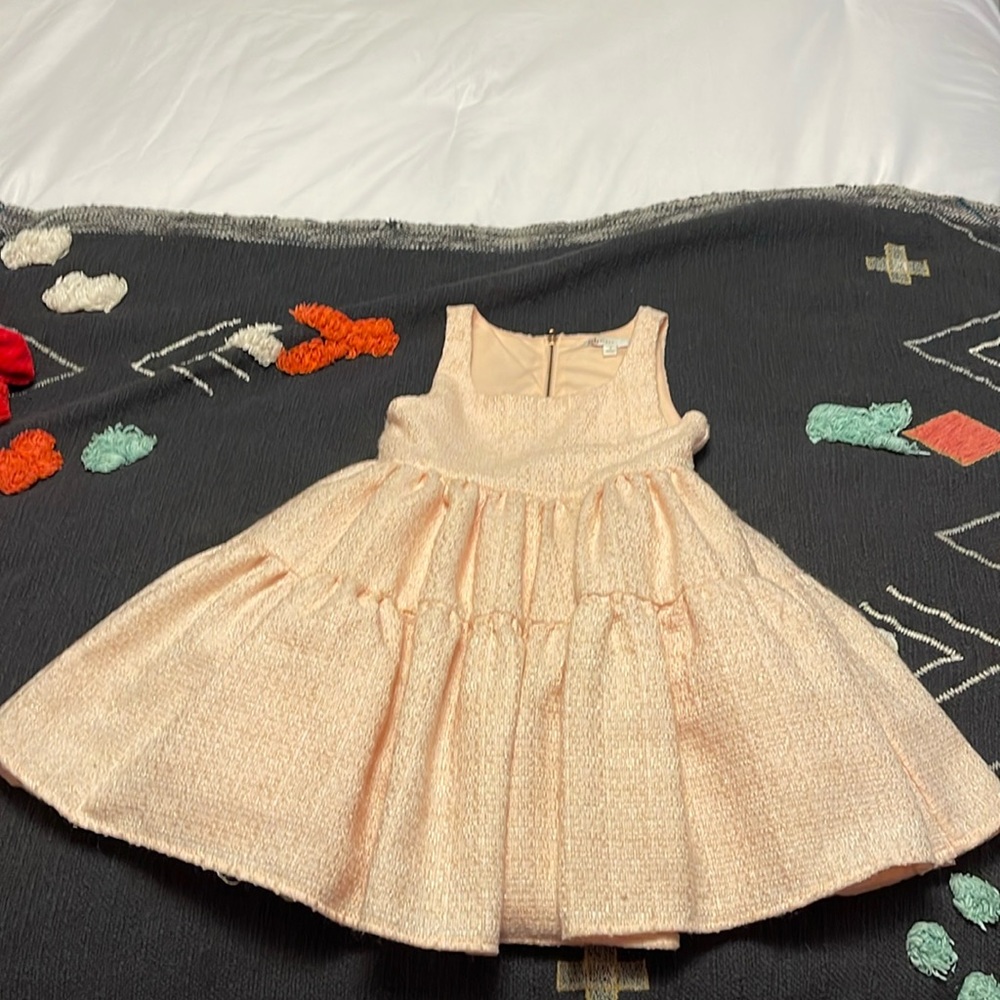 GB girls tired tweed dress. Size 7. Color blush with gold highlights.